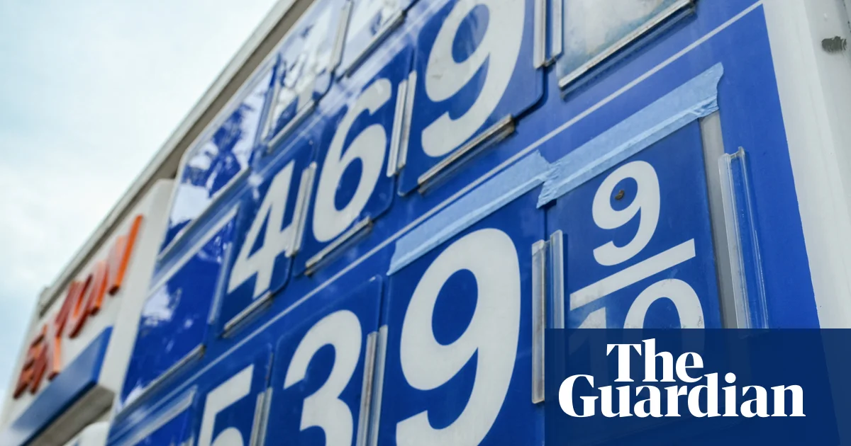 Trump downplays gas price surge as Iran war pushes oil above $100 | Donald Trump