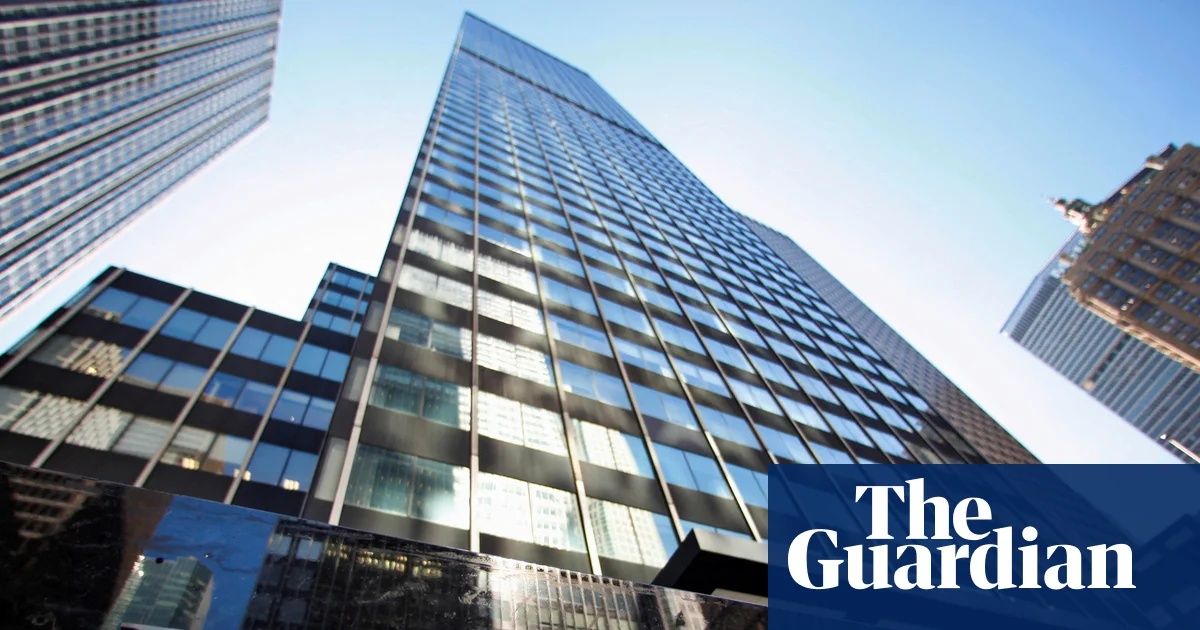 JP Morgan Chase to use computer estimates to monitor hours worked by junior bankers | JP Morgan