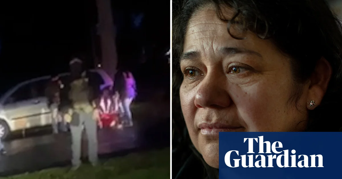 Daughter realises her mother is being arrested by ICE agents in Oregon – video | ICE (US Immigration and Customs Enforcement)