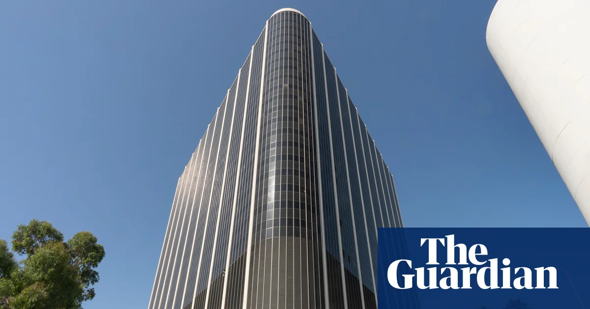 Los Angeles school board votes to set limits on classroom screen time | Los Angeles